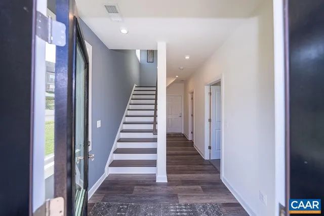 $3,900 | 1521 Knoll Lane, Charlottesville, VA 22911