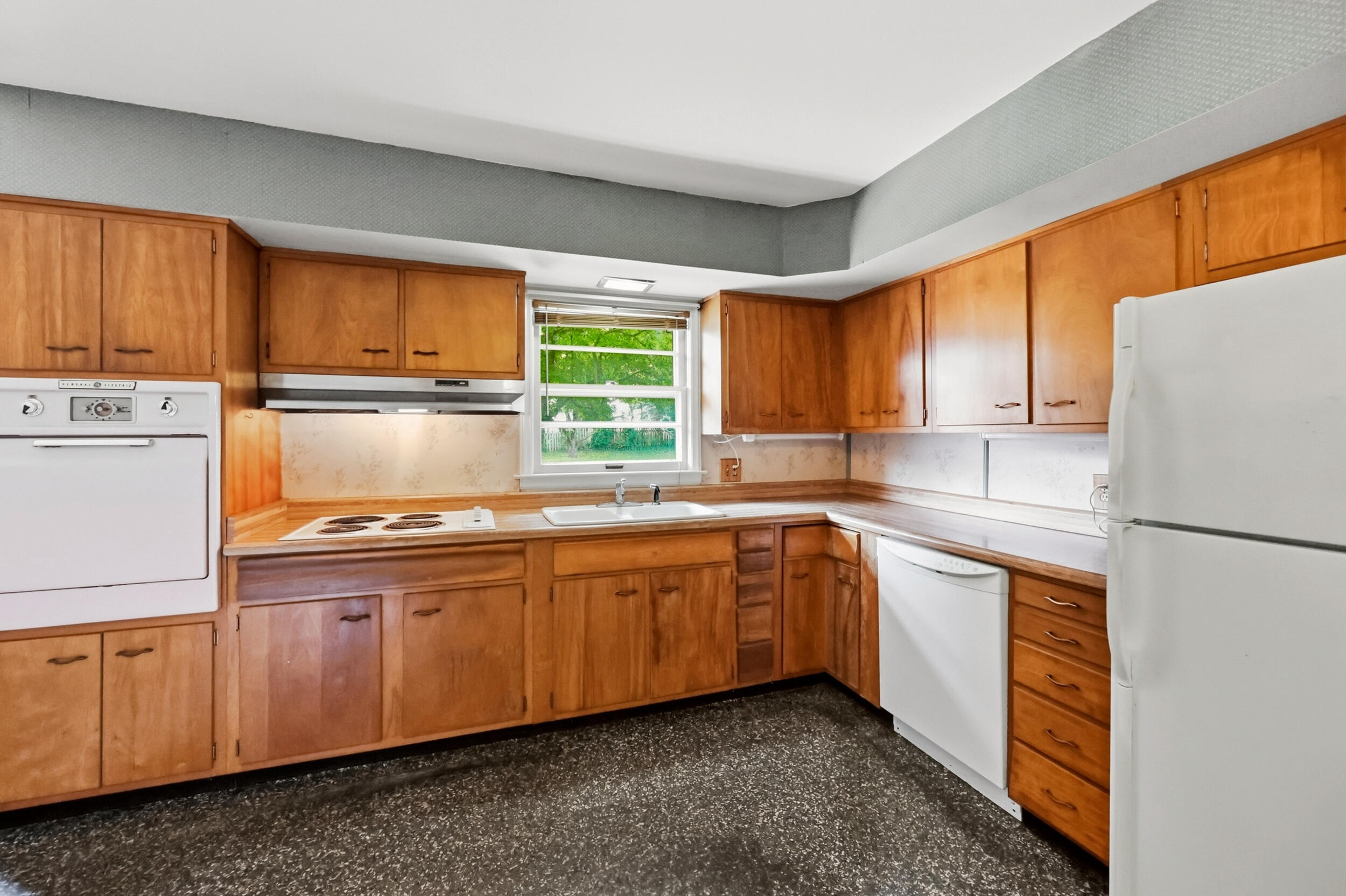 672 Providence Road Lexington, KY 40502 - Photo 20 of 48 18_pend7201