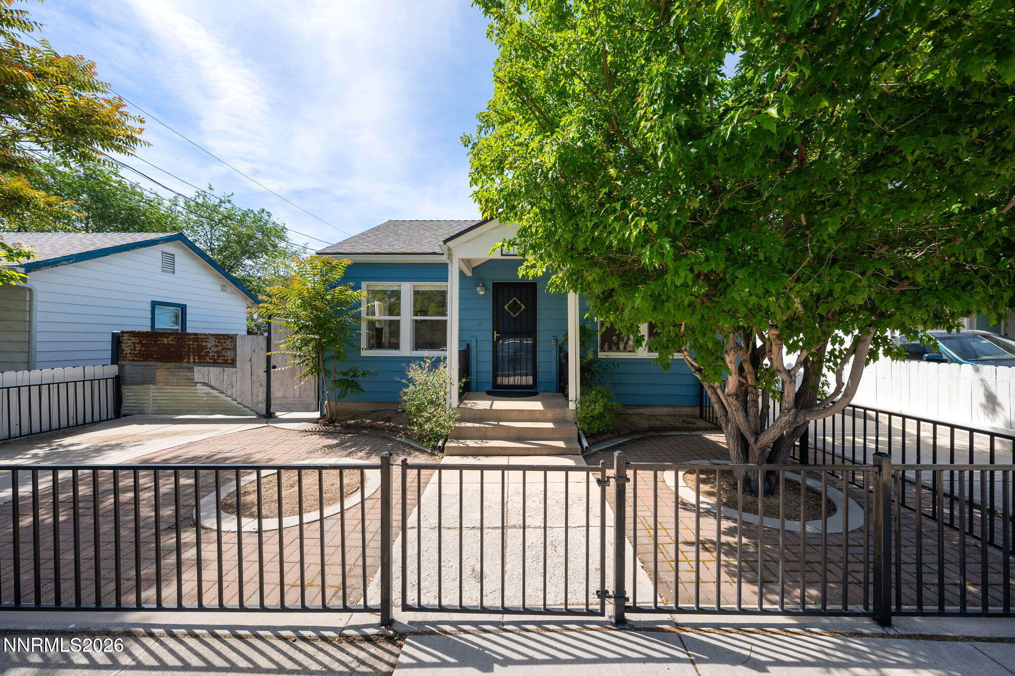 512 Burns Street Reno, NV 89502 - Photo 2 of 28 26-web-or-mls-512 Burns-27