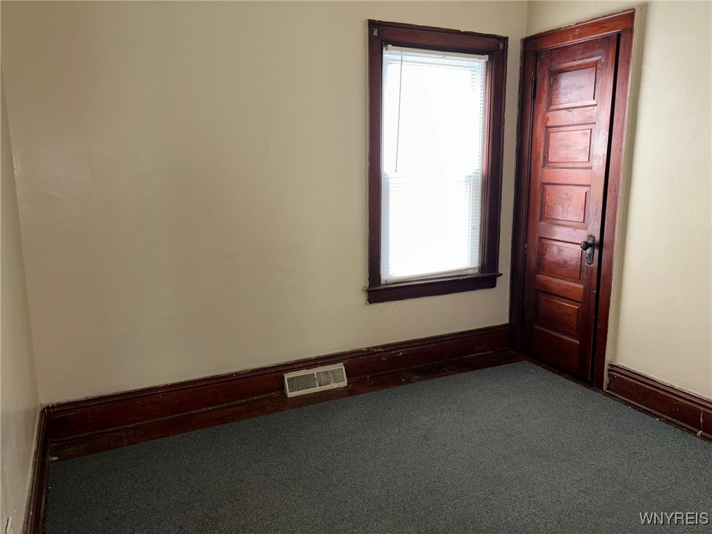 56 Albert Avenue Buffalo, NY 14207 - Photo 12 of 24