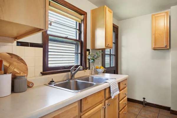 $295,000 | 718 South Dickinson Street, Madison, WI 53703