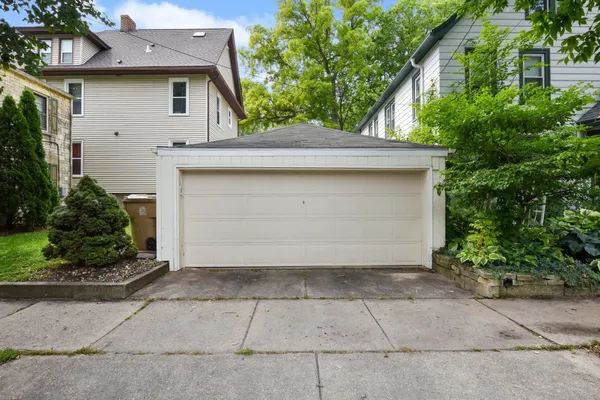 $295,000 | 718 South Dickinson Street, Madison, WI 53703