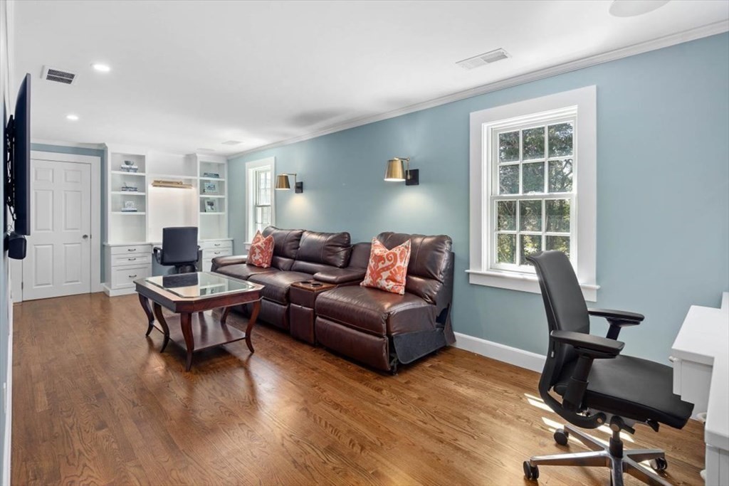 282 King Caesar Road Duxbury, MA 02332 - Photo 25 of 38 a living room with furniture wooden floor and a window
