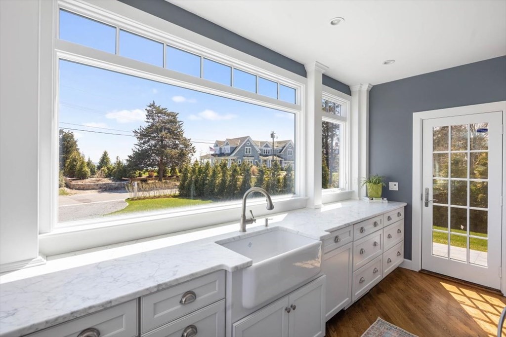 282 King Caesar Road Duxbury, MA 02332 - Photo 4 of 38 a spacious bathroom with a sink and a window