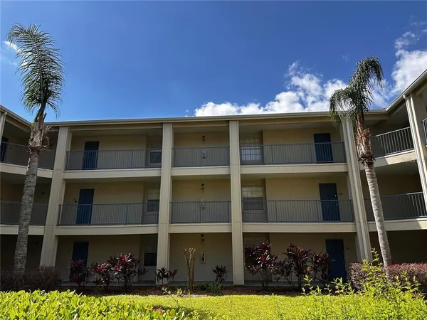$1,800 | 7220 Westpointe Boulevard, Unit 1414, Orlando, FL 32835