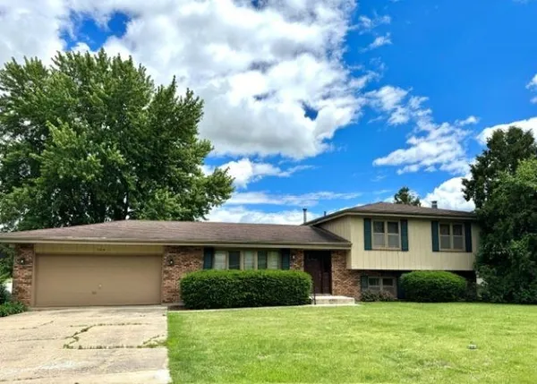 $234,900 | 2315 Mallard Drive, Freeport, IL 61032