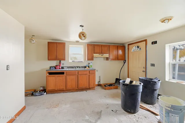 $289,000 | 853 5th Avenue, Troy, NY 12182