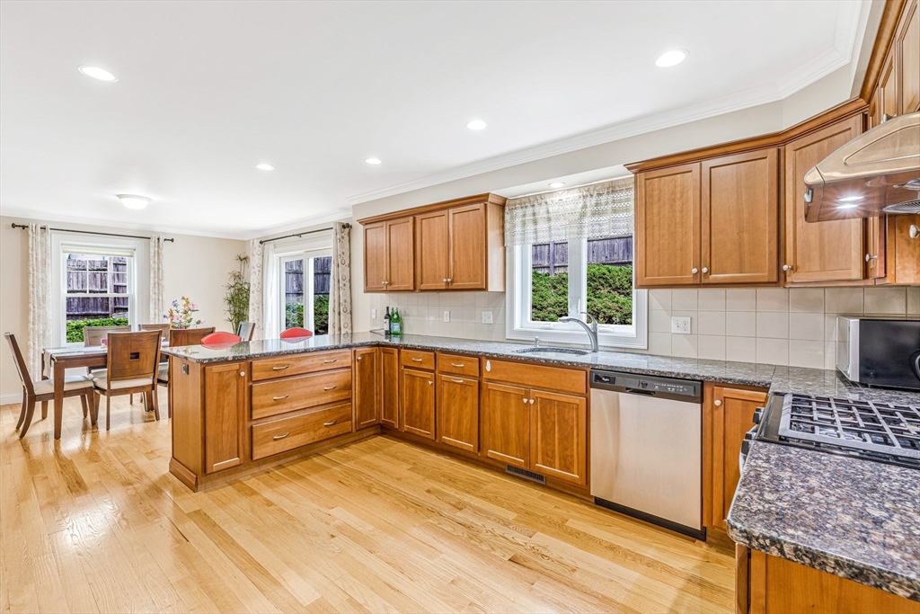 184 College Farm Road Waltham, MA 02451 - Photo 6 of 27