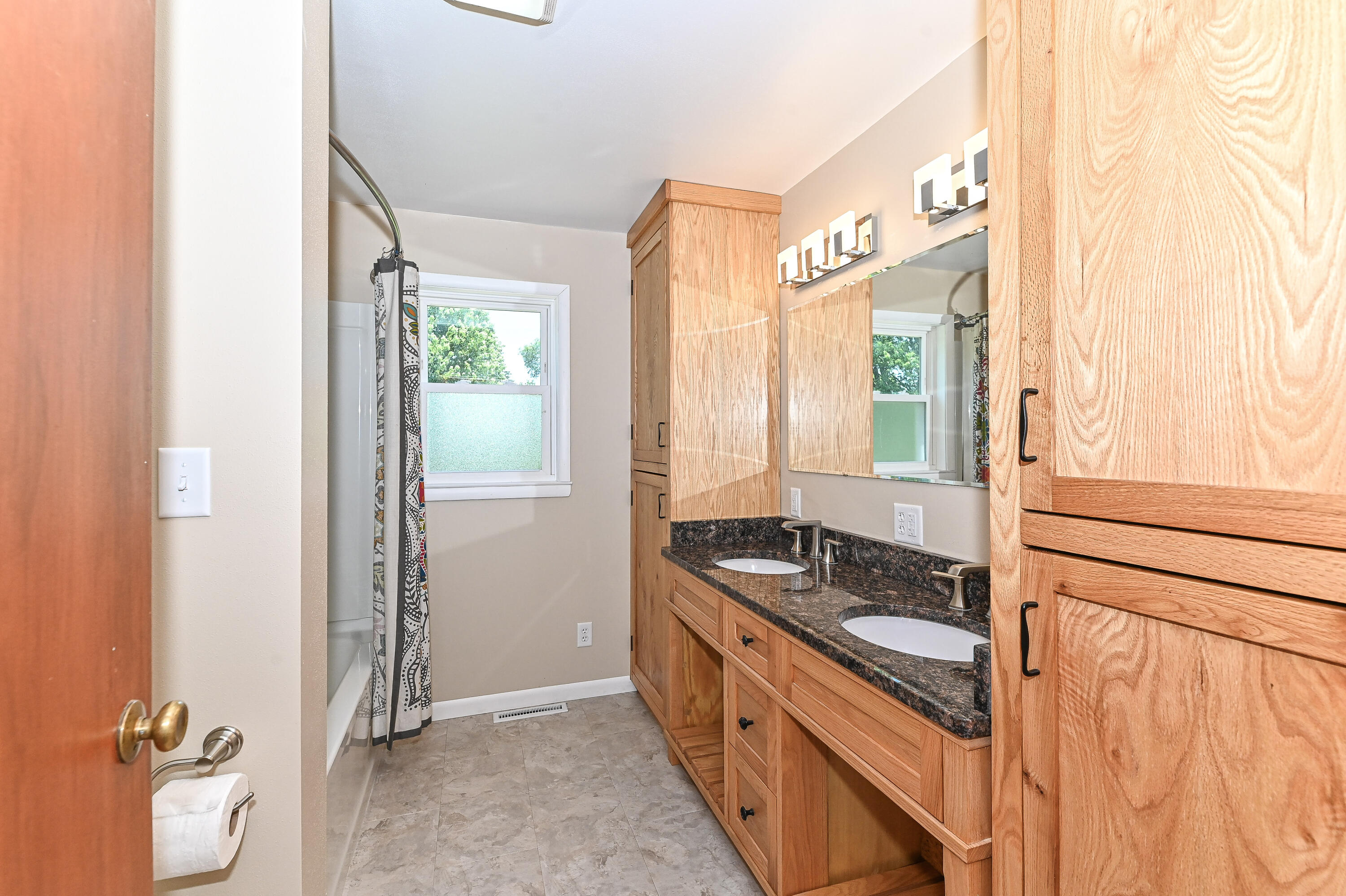 W156N8008 Pilgrim Road Menomonee Falls, WI 53051 - Photo 26 of 50 pilgrim-33