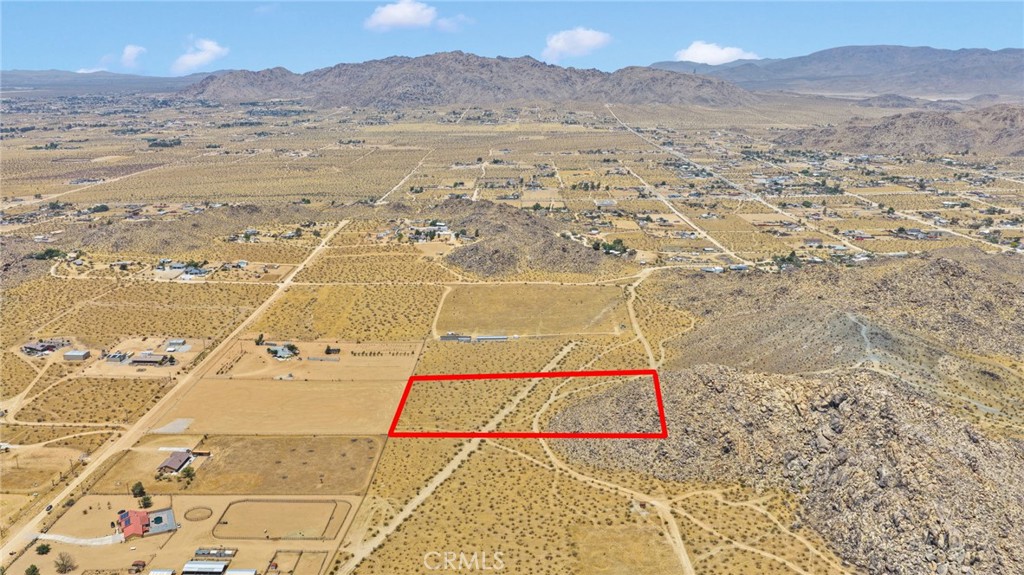 14323 Fairview Valley Road Apple Valley, CA 92307 - Photo 6 of 16