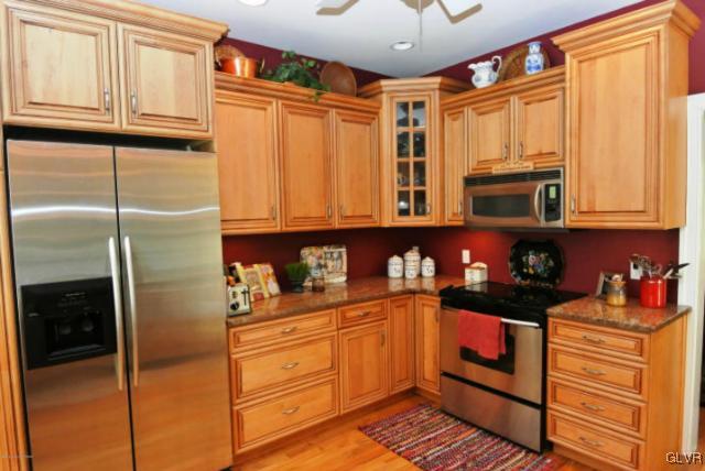 3334 River Road Mount Bethel, PA 18343 - Photo 5 of 48 Gallery Image 5