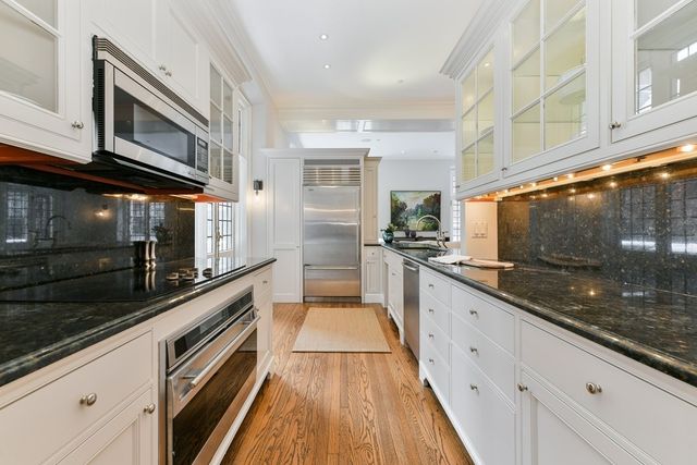 $4,000,000 | 15 River Street, Unit 302/201, Boston, MA 02108