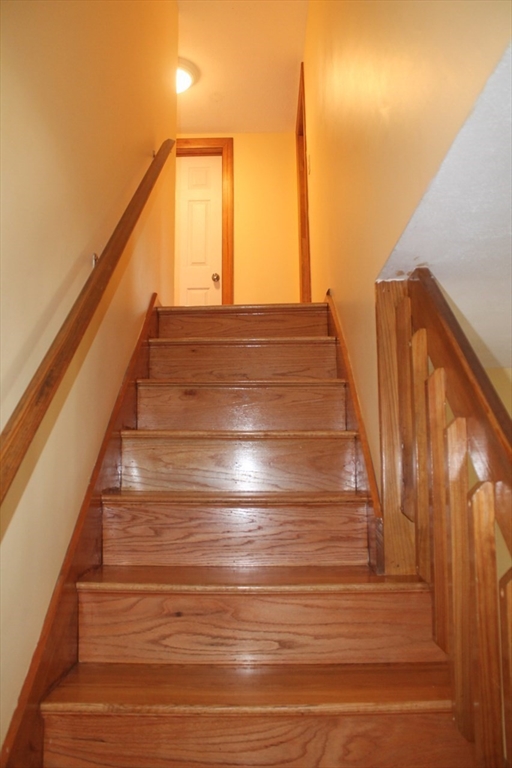 19 Dustin Street Saugus, MA 01906 - Photo 11 of 32 Gallery Image 11
