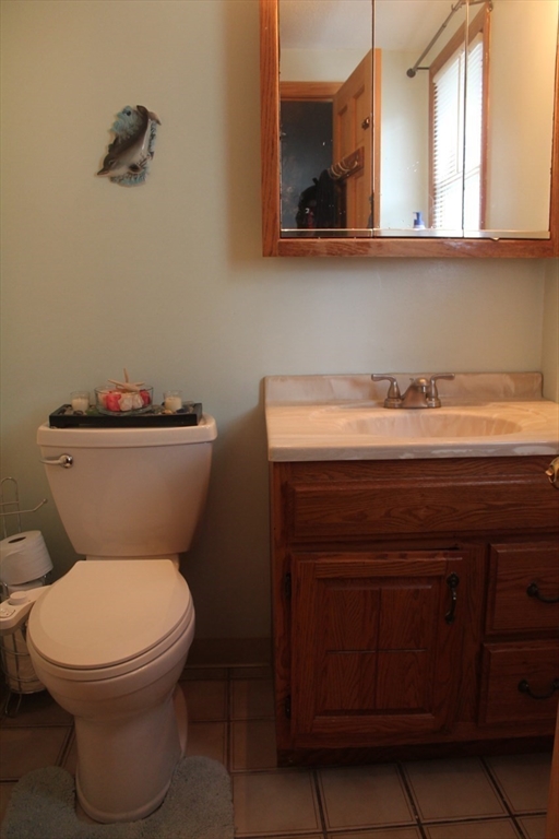 19 Dustin Street Saugus, MA 01906 - Photo 14 of 32 Gallery Image 14