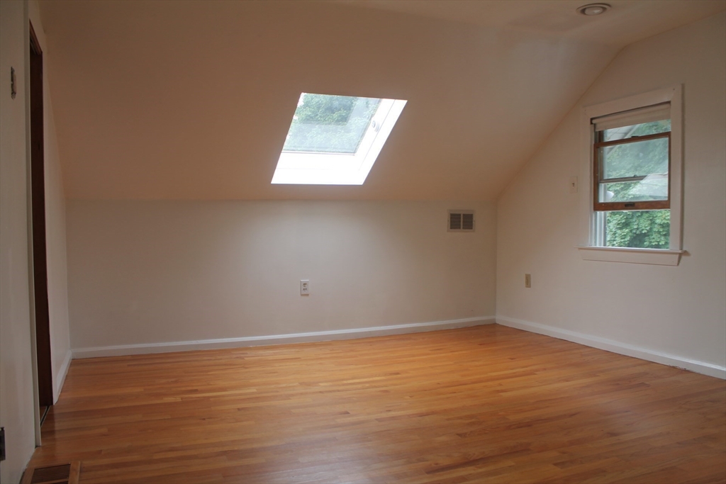 19 Dustin Street Saugus, MA 01906 - Photo 17 of 32 Gallery Image 17