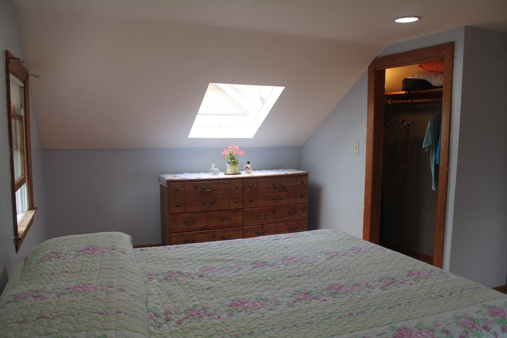 19 Dustin Street Saugus, MA 01906 - Photo 18 of 32 Gallery Image 18