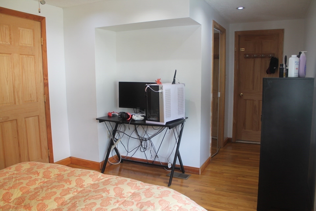 19 Dustin Street Saugus, MA 01906 - Photo 19 of 32 Gallery Image 19