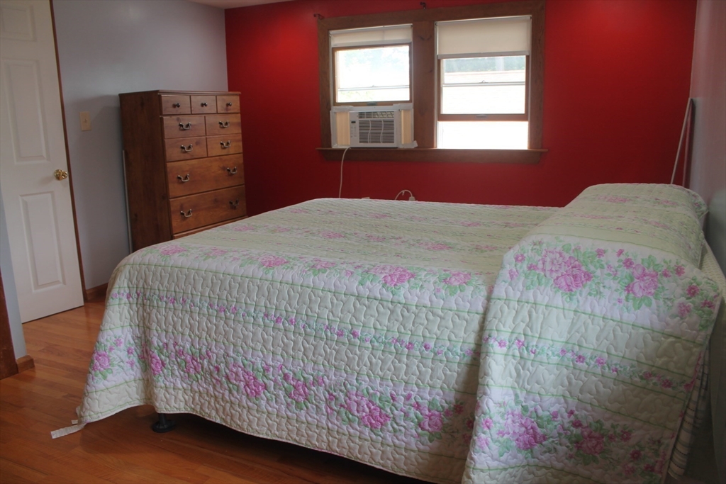 19 Dustin Street Saugus, MA 01906 - Photo 21 of 32 Gallery Image 21