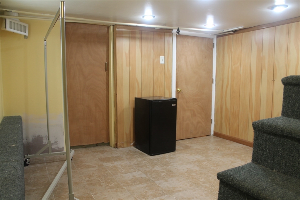 19 Dustin Street Saugus, MA 01906 - Photo 25 of 32 Gallery Image 25