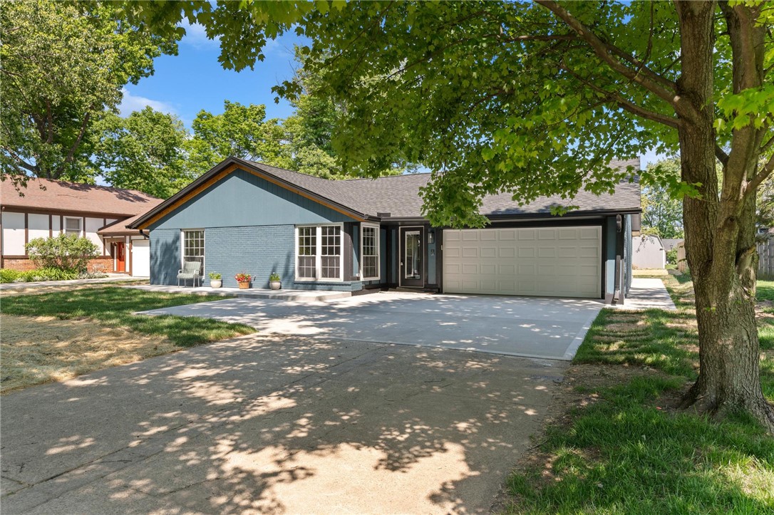 420 Clearcreek Franklin Road Springboro, OH 45066 - Photo 3 of 30