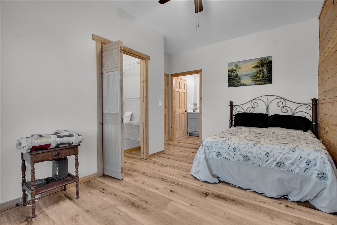 239 North Little River Road Salem, SC 29676 - Photo 33 of 43 This spacious room features ample space for relaxation and rest.