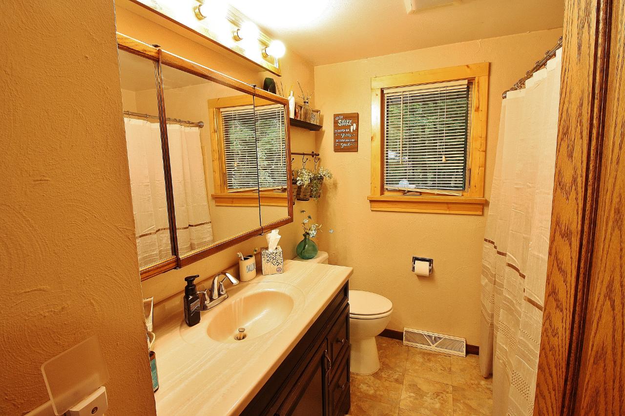 5056 Sand Lake Road Eagle River, WI 54521 - Photo 20 of 30 Gallery Image 20