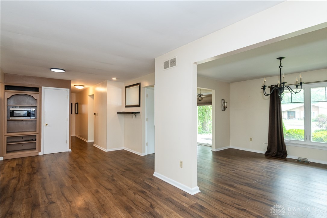 891 East Whipp Road Dayton, OH 45429 - Photo 20 of 56 Gallery Image 20