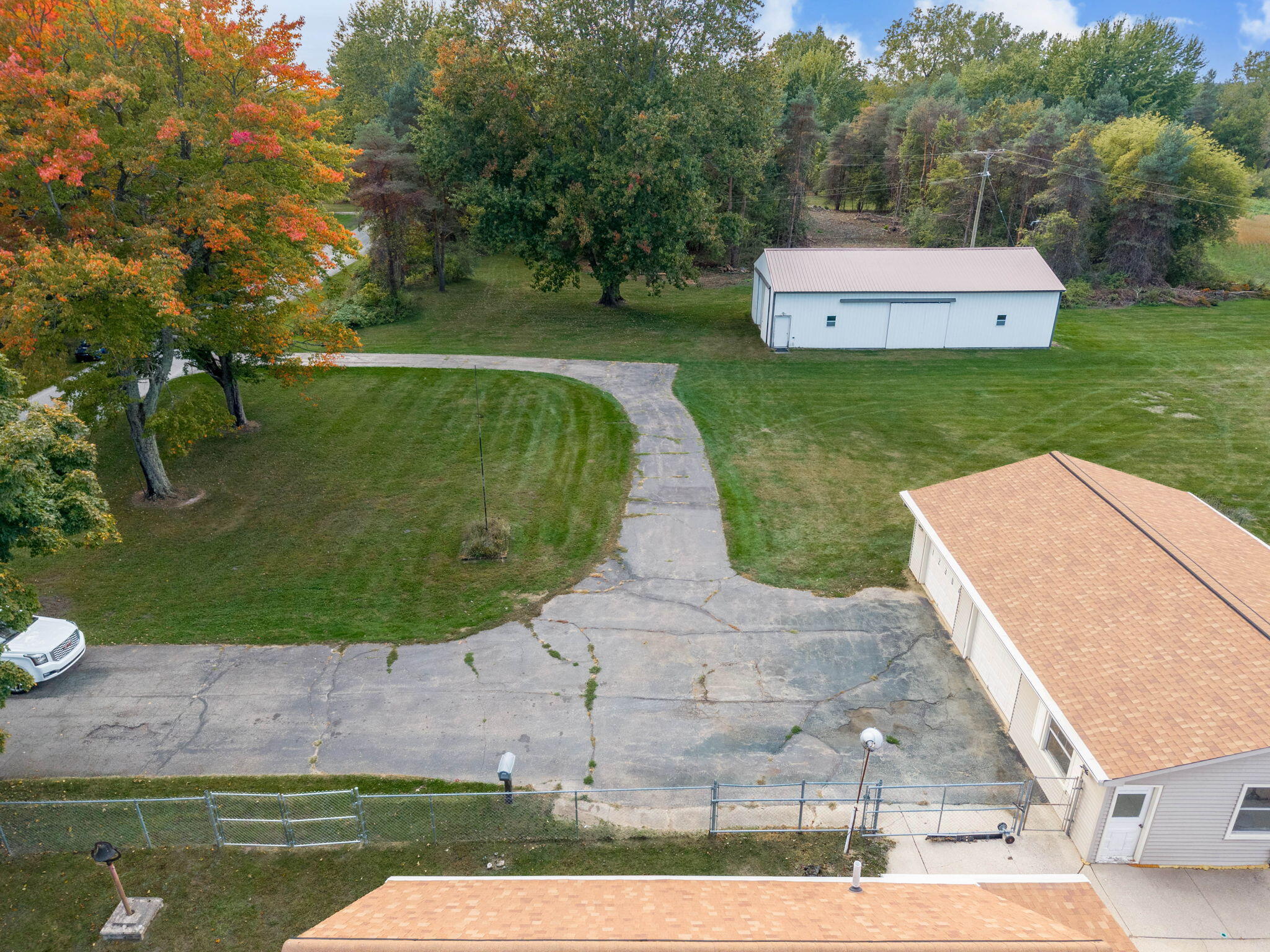 12304 Ferden Road Chesaning, MI 48616 - Photo 19 of 70 19-web-or-mls-Exteriors (18 of 28)