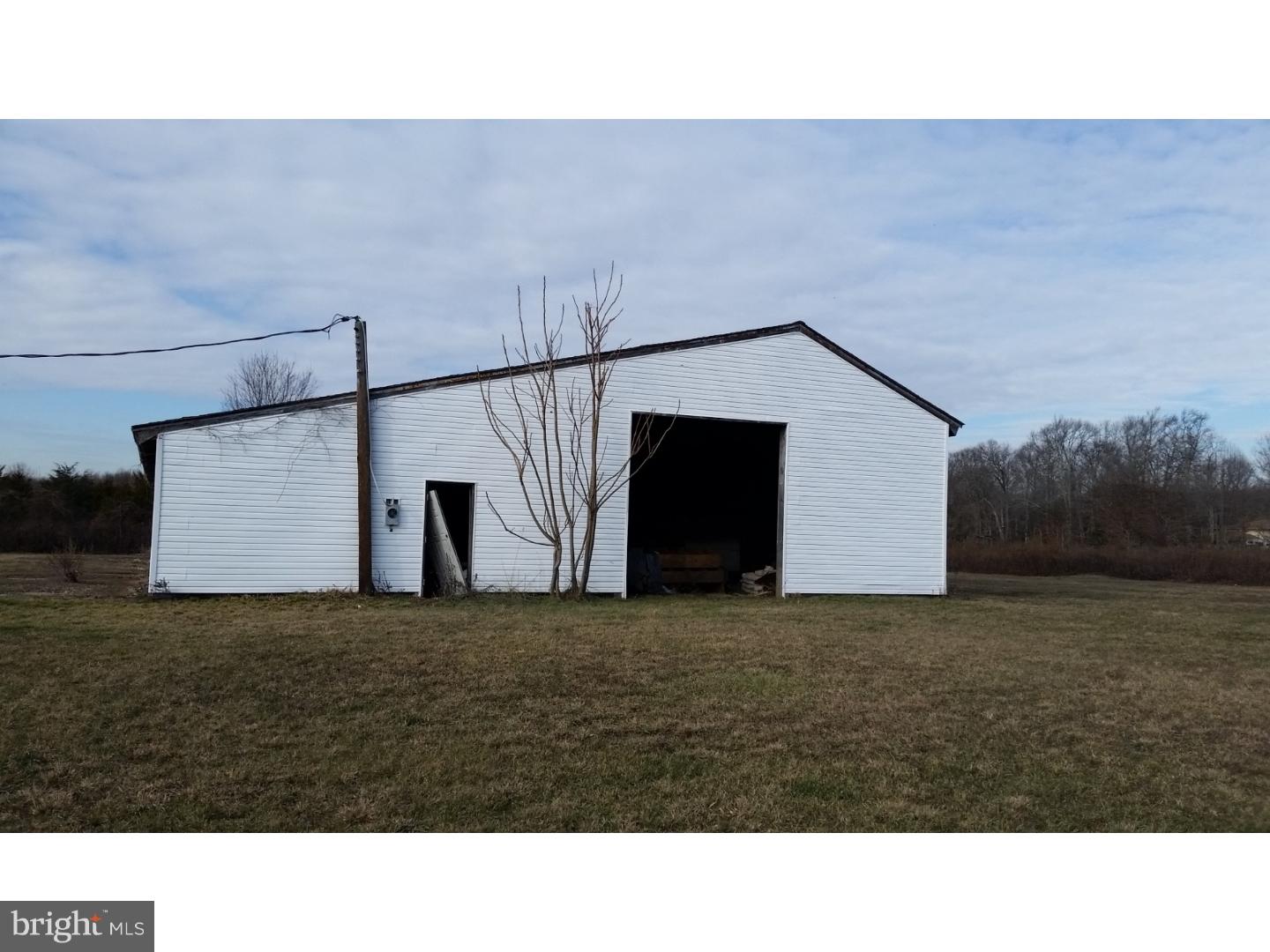 146 Meany Road Wrightstown, NJ 08562 - Photo 14 of 14 Garage