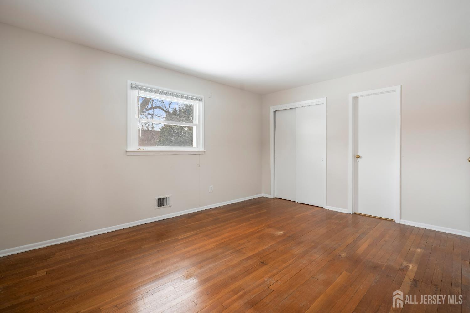 17 Sherry Road East Brunswick, NJ 08816 - Photo 16 of 31