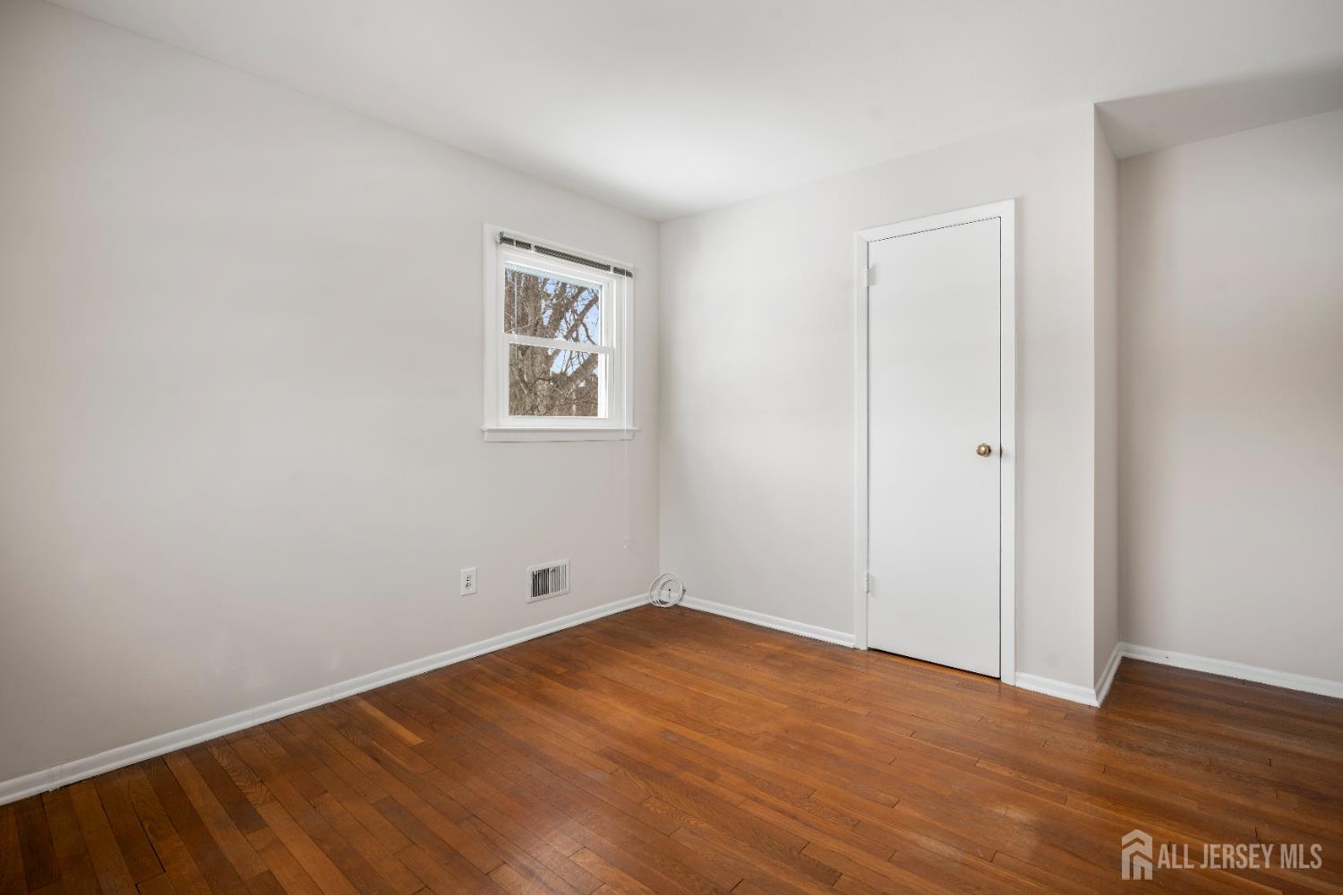 17 Sherry Road East Brunswick, NJ 08816 - Photo 18 of 31