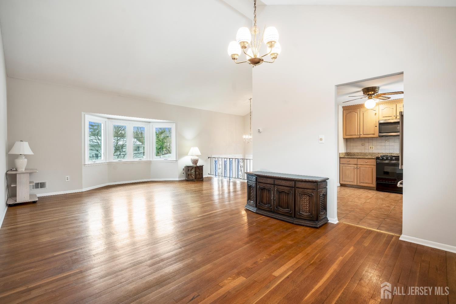 17 Sherry Road East Brunswick, NJ 08816 - Photo 5 of 31