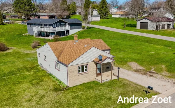 $250,000 | 471 4th Avenue, Lake Odessa, MI 48849