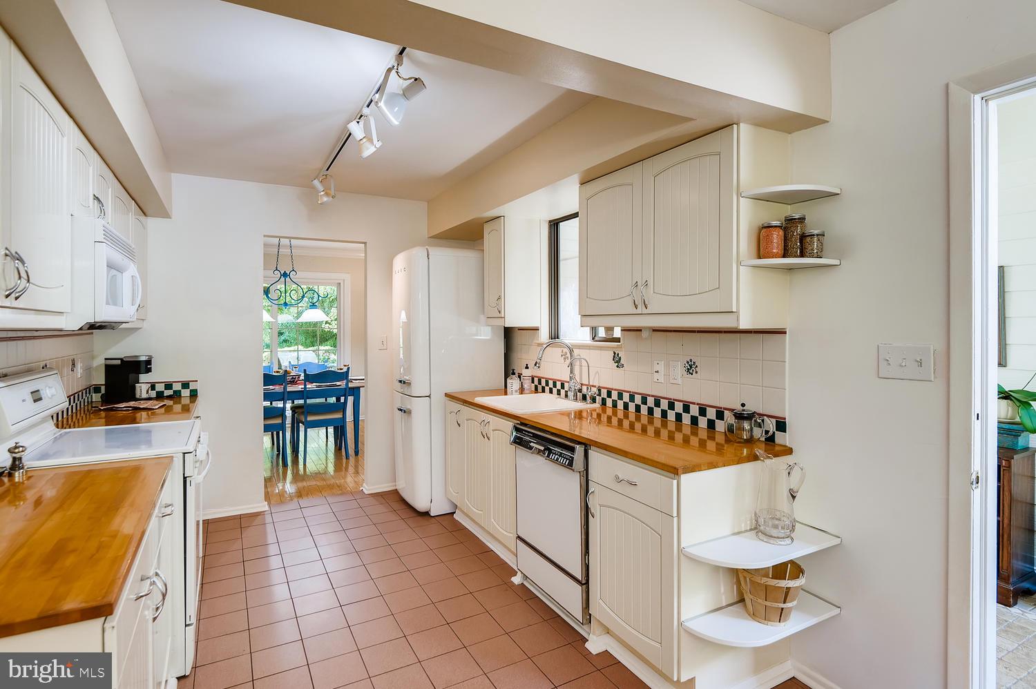 609 Sunspot Road Reisterstown, MD 21136 - Photo 9 of 25 Gallery Image 9