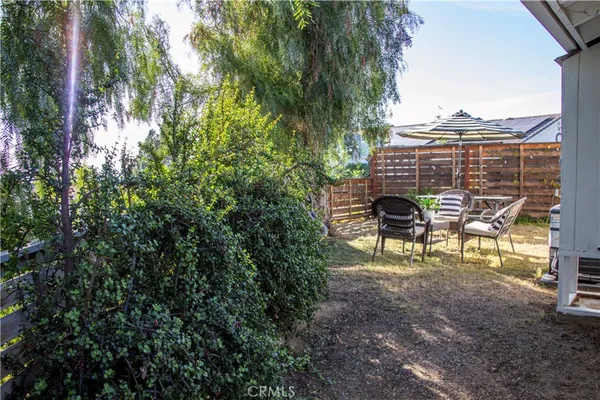 $2,500 | 37645 Vía De Los Arboles, Unit B, Temecula, CA 92592