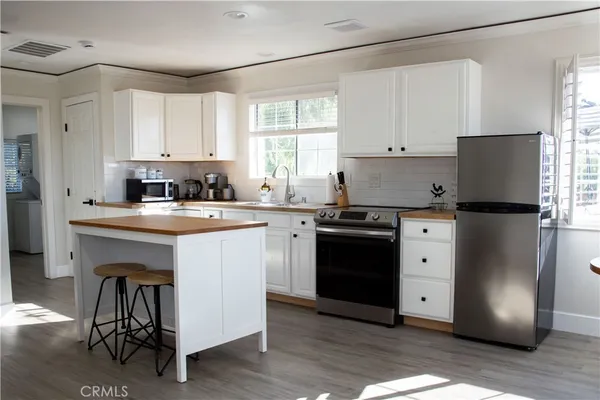 $2,500 | 37645 Vía De Los Arboles, Unit B, Temecula, CA 92592