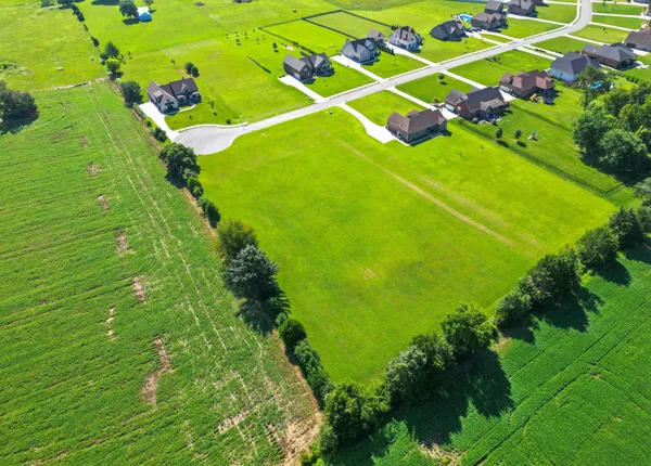 $347,000 | 139 Wind Wood Drive, Portland, TN 37148