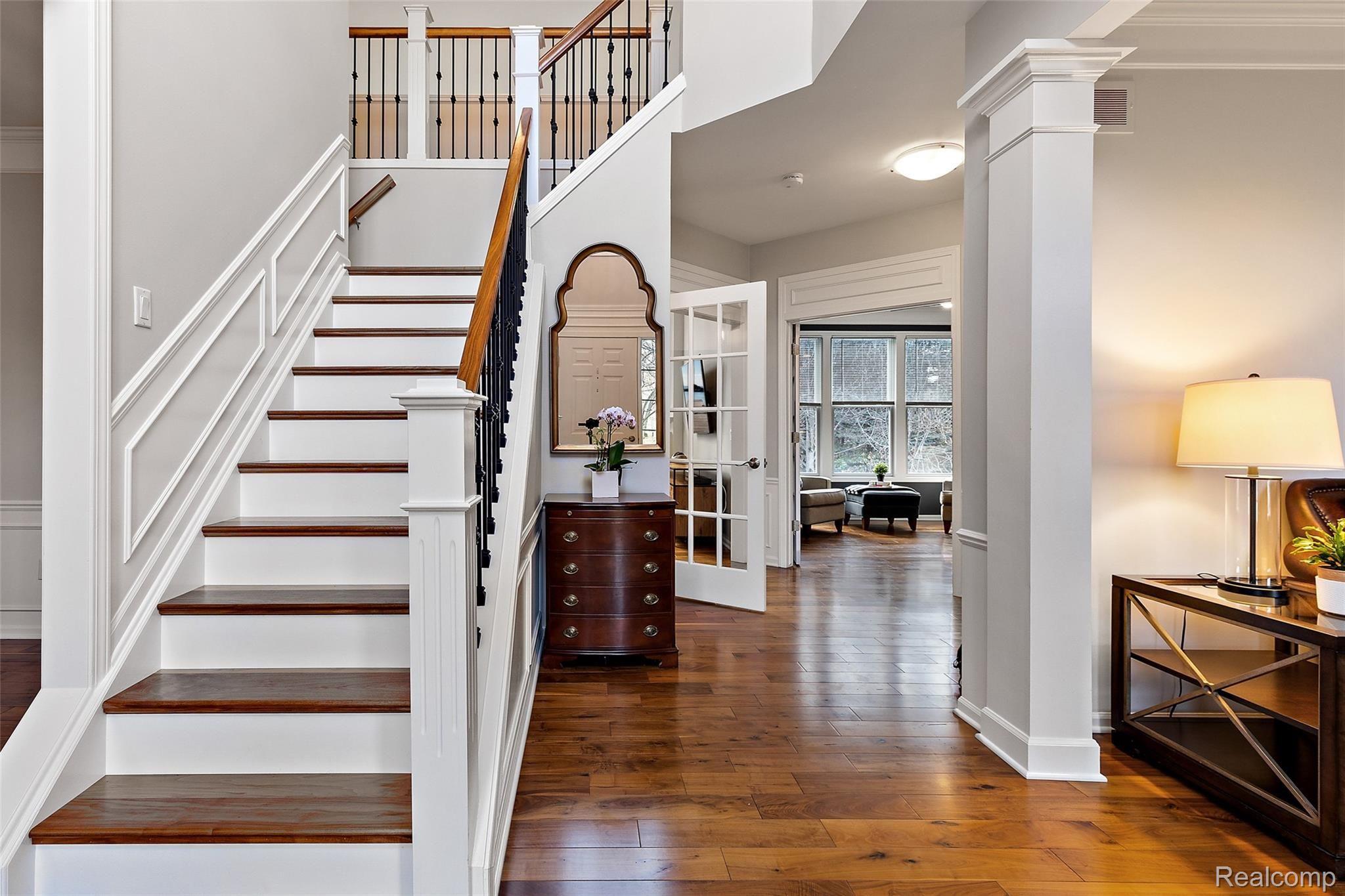 870 Loggers Circle Rochester, MI 48307 - Photo 10 of 61 Light-filled Foyer
