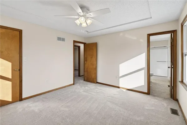$319,950 | 205 Dawn Avenue, Belton, MO 64012