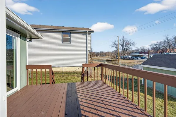 $319,950 | 205 Dawn Avenue, Belton, MO 64012
