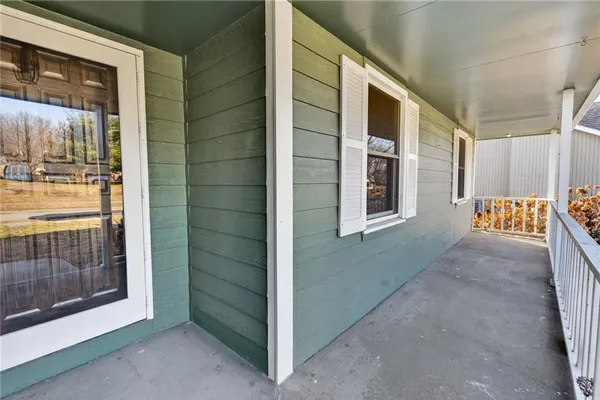 $319,950 | 205 Dawn Avenue, Belton, MO 64012