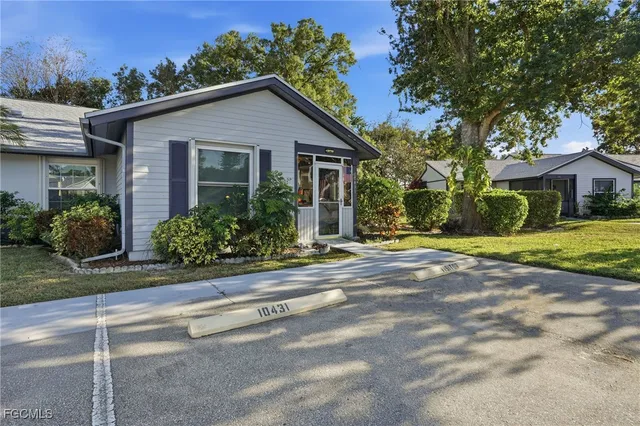 $125,000 | 10431 New Bedford Court, Lehigh Acres, FL 33936