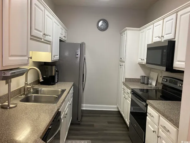 $199,900 | 120 Fountain Pointe Lane, Unit 303, Myrtle Beach, SC 29579