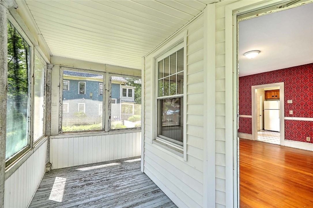 20 Summit Avenue Providence, RI 02906 - Photo 12 of 40
