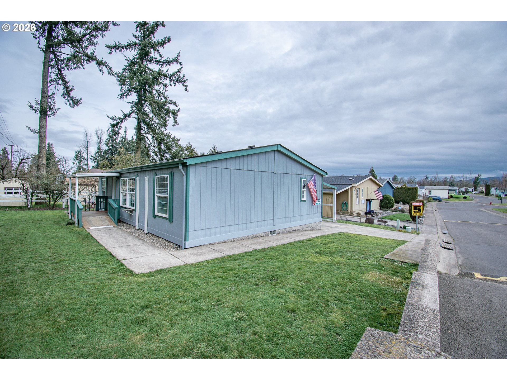 700 North Mill Street, Unit 1 Creswell, OR 97426 - Photo 32 of 34
