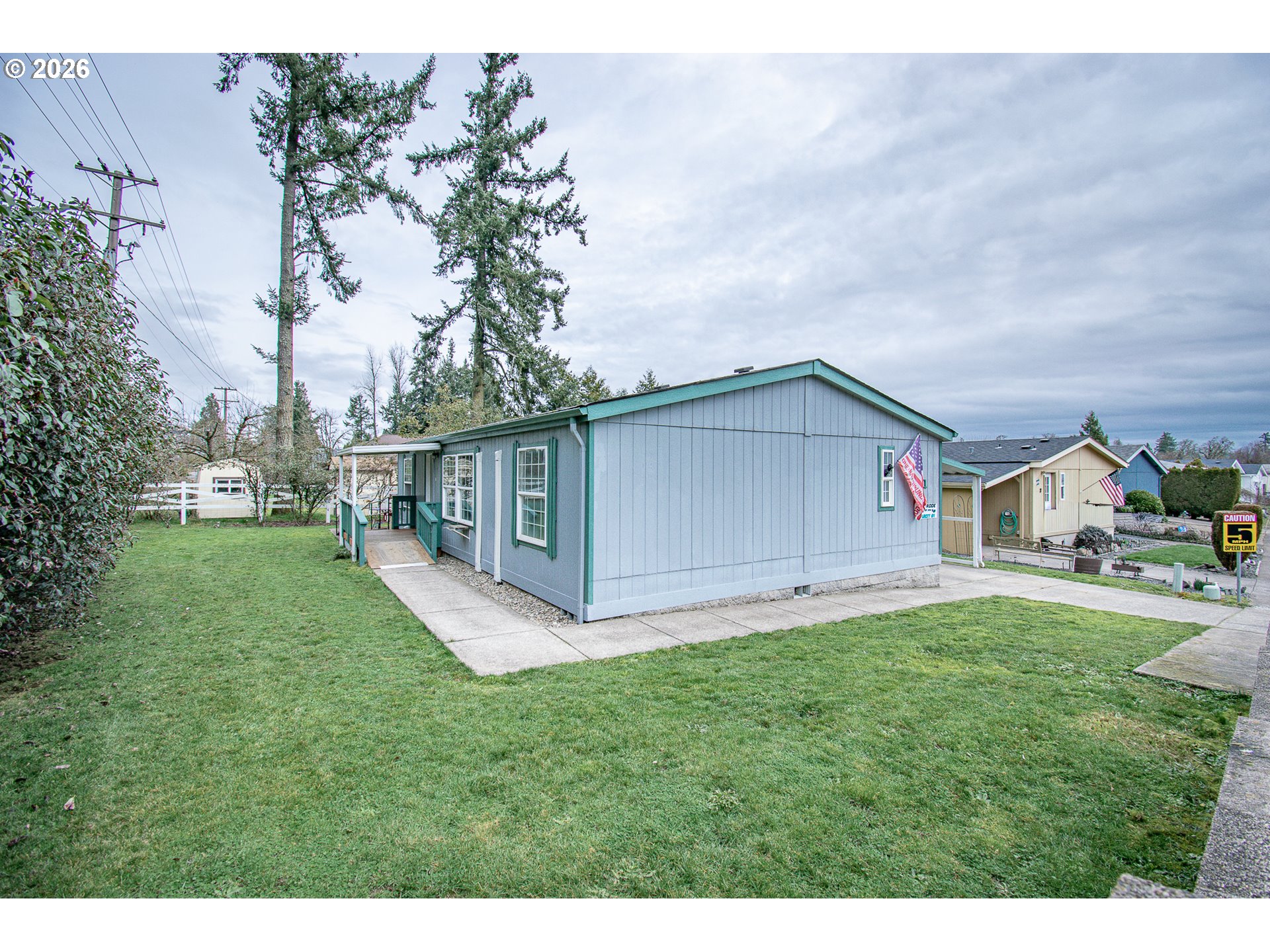 700 North Mill Street, Unit 1 Creswell, OR 97426 - Photo 33 of 34
