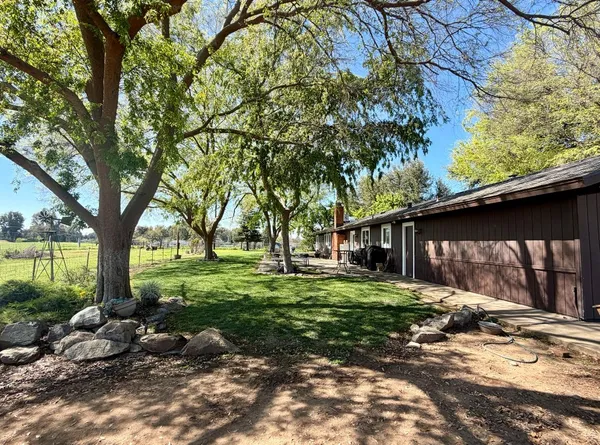 $990,000 | 6560 North Bethel Avenue, Clovis, CA 93619