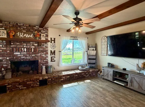 $990,000 | 6560 North Bethel Avenue, Clovis, CA 93619