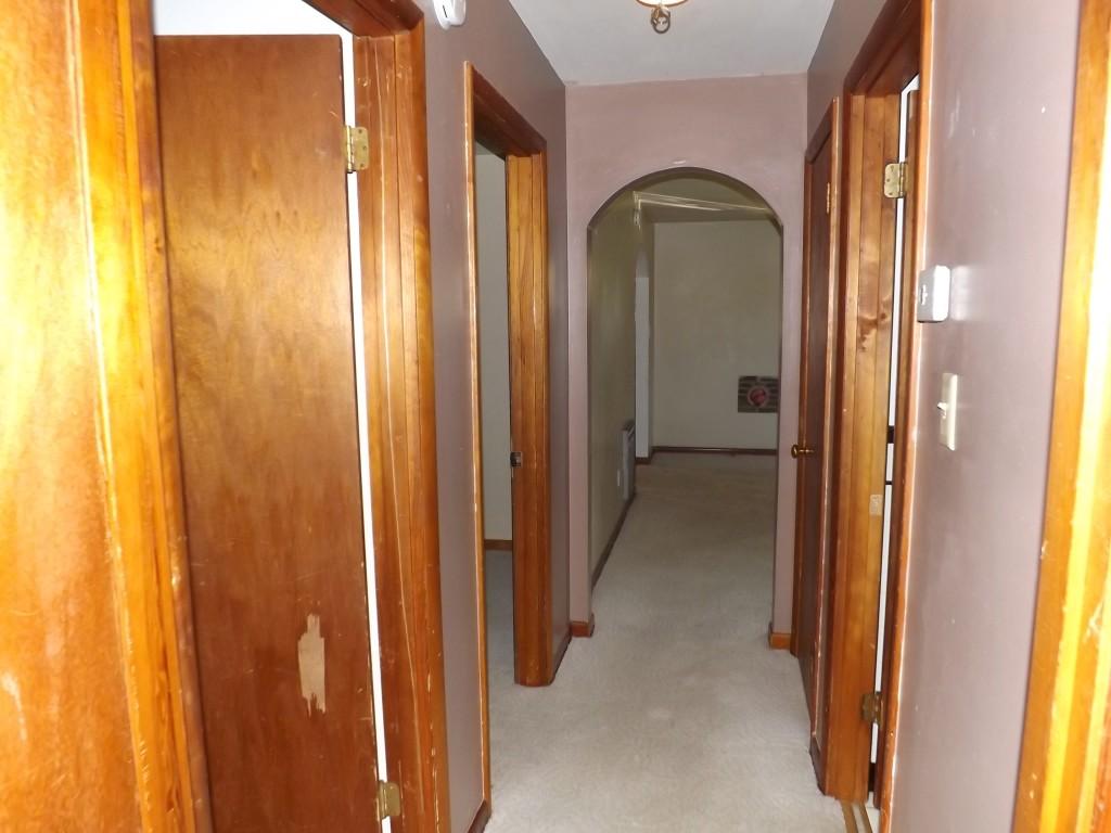 4874 Wolf Creek Road Spring City, TN 37381 - Photo 34 of 39 hallway