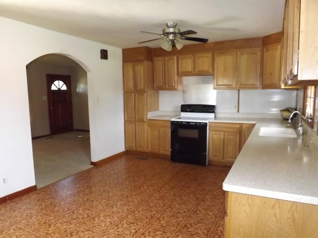 4874 Wolf Creek Road Spring City, TN 37381 - Photo 8 of 39 kitchen 6